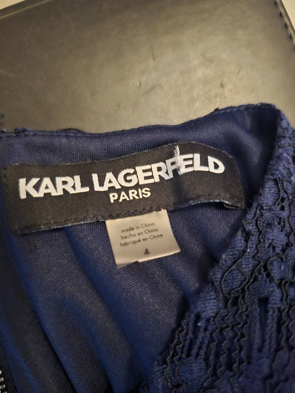 Karl Lagerfeld Paris Navy Blue Lace Sleeveless Dress Sz4 Exposed Branded Zipper - Picture 3 of 6